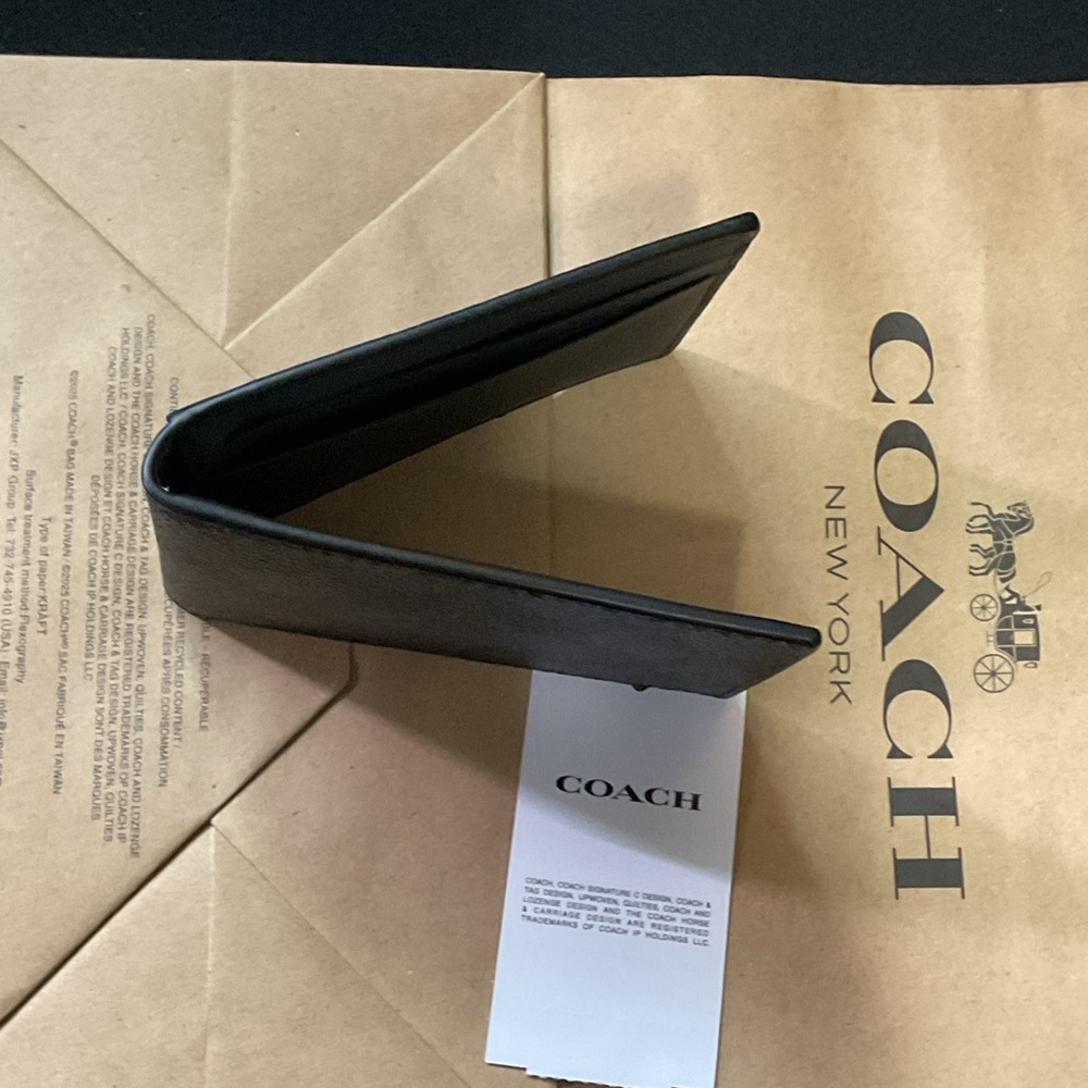Coach Compact Billfold Wallet in Signature Canvas – NWT + Coach Shopping Bag - Picture 3 of 5